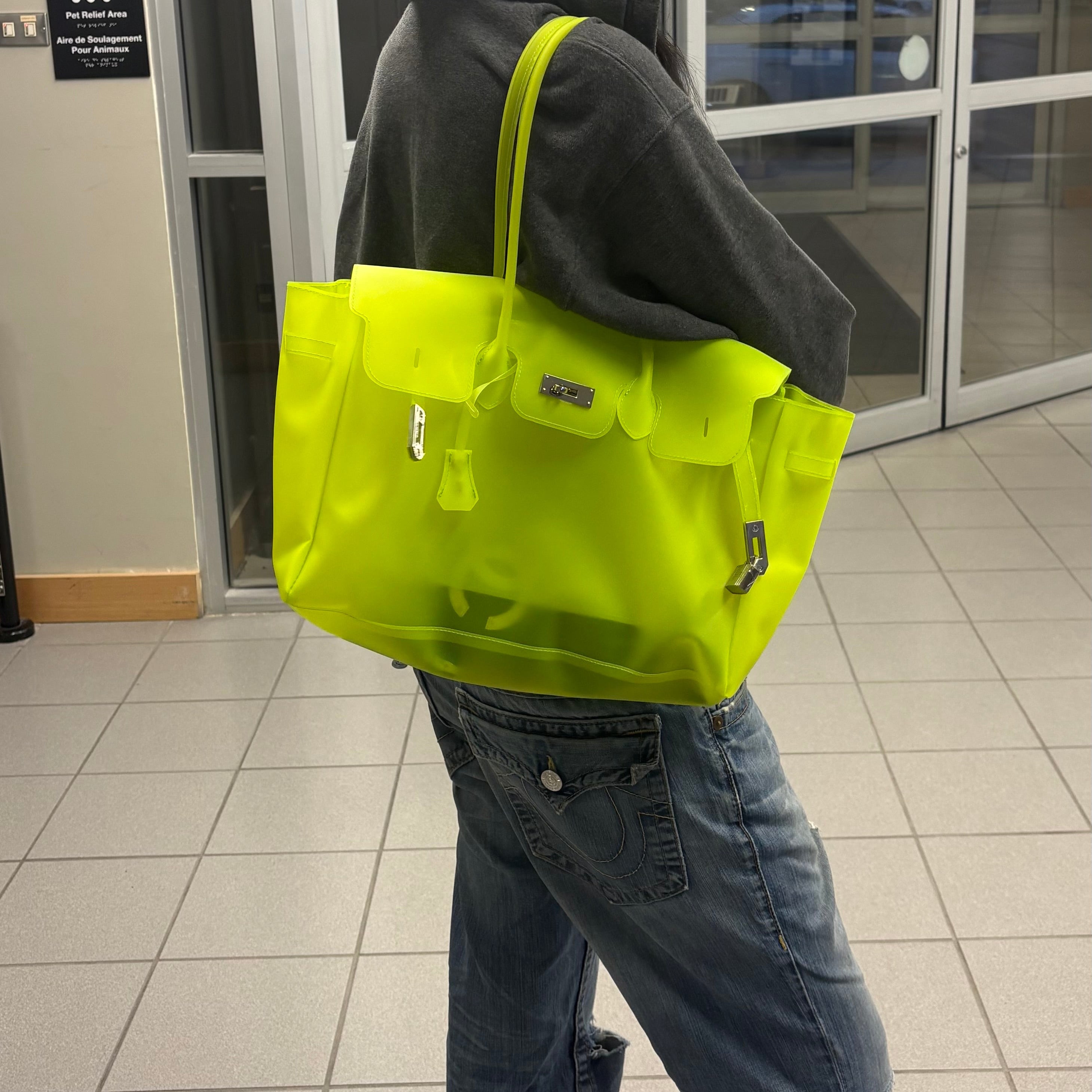 NEON